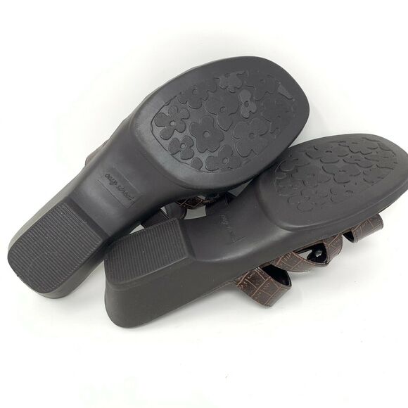 Easy Street Torrid Sandals Brown Faux Leather Size 9M - Picture 9 of 11